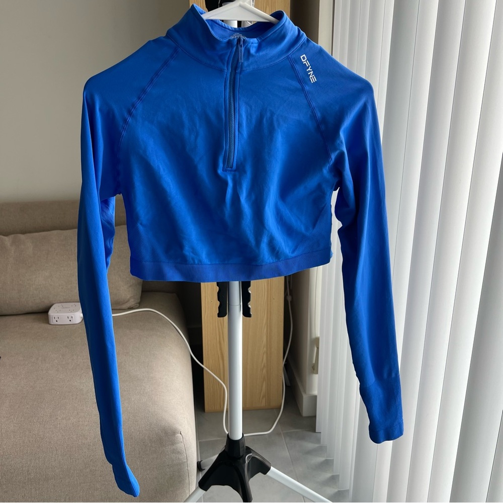 Dfyne Impact Crop Zippy Size L in Electric Blue